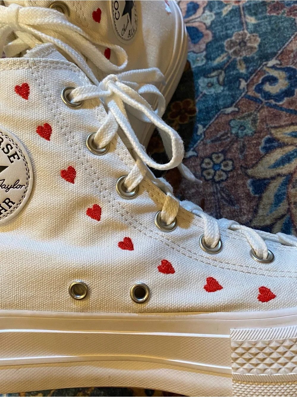 LOVE ME Converse White High-Top Sneakers with Red Embroidered Detail - Picture 4 of 7
